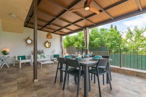 Room - CAN JAUME FUSTER - Great house with breath-taking views and private pool Free WiFi (Buger)