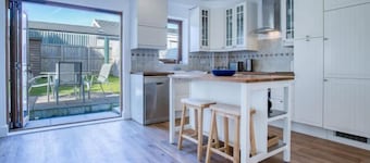 Nottage Road - 3 Bedroom Holiday Home - Mumbles