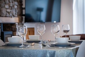 Ảnh chưa phân loại, 5 trong số 6 ảnh, nút