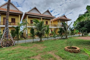 Ảnh chưa phân loại, 4 trong số 33 ảnh, nút