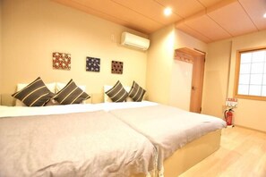 Room - Tamatsukan/Namba 6mins/Universal Studio 37 mins/Tsuruhashi 7mins/Nara30min (Osaka)