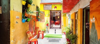 Hotel Teerth Guest House Varanasi