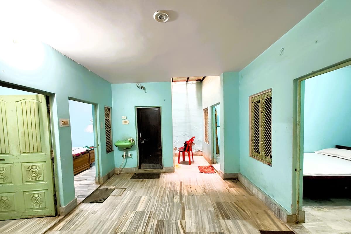 Basic Double Room | Hypo-allergenic bedding, soundproofing, free WiFi, bed sheets