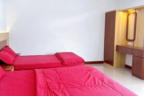 Room - Emaigi homestay (Depok)