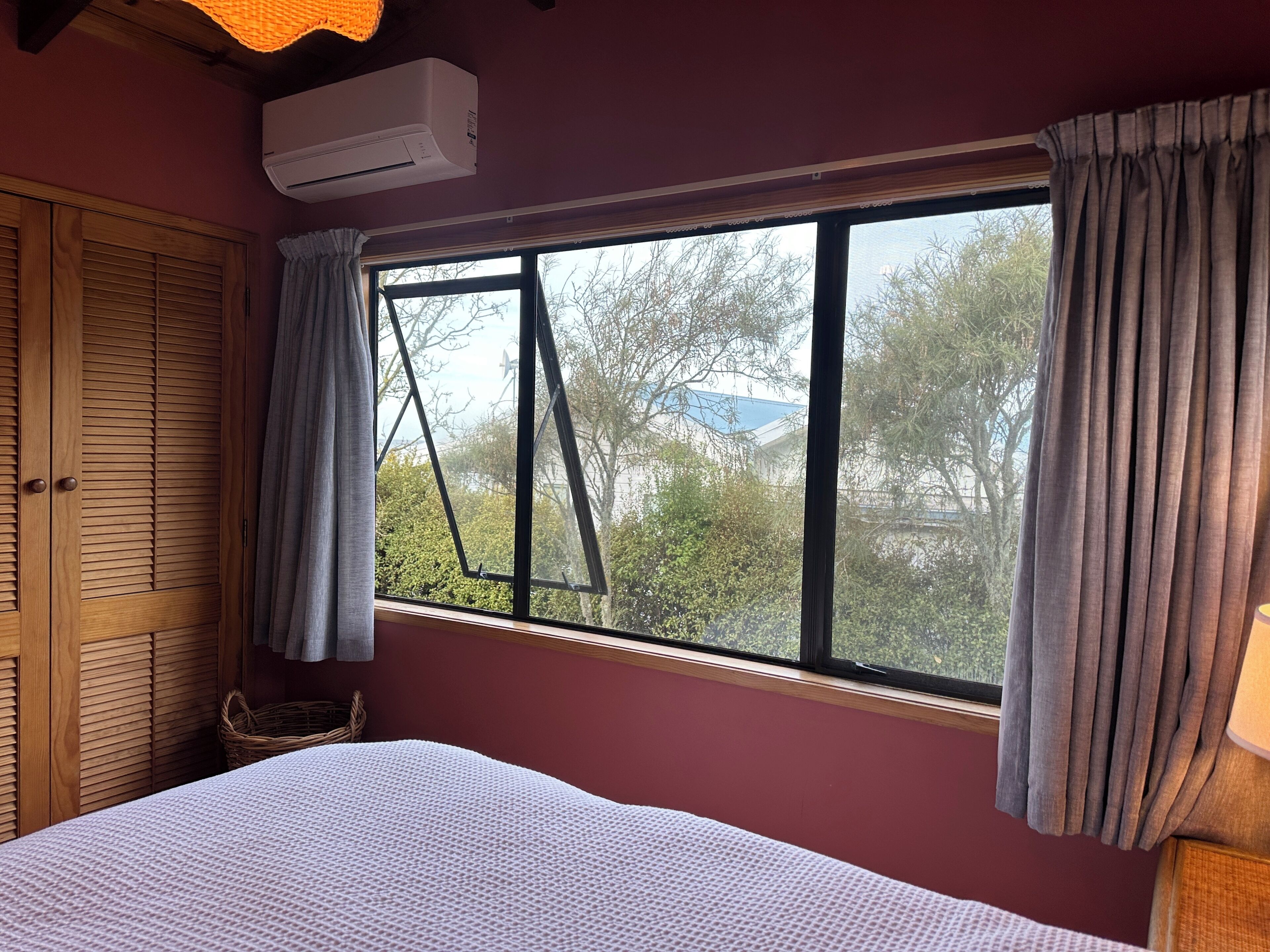 4 chambres, fer et planche à repasser, Wi-Fi, draps fournis