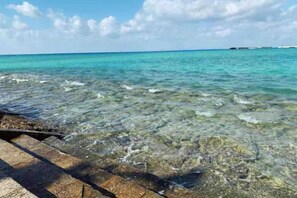 Beach - 15 Minutes to Airport~1 Minute Walk to Beach YeHeJu (Itoman)