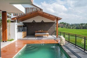 Outdoor pool - Kairos Villa Ubud (Bali)