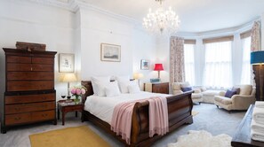 9 bedrooms, iron/ironing board, WiFi, bed sheets