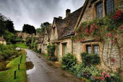 Cosy cottage in Bibury & parking