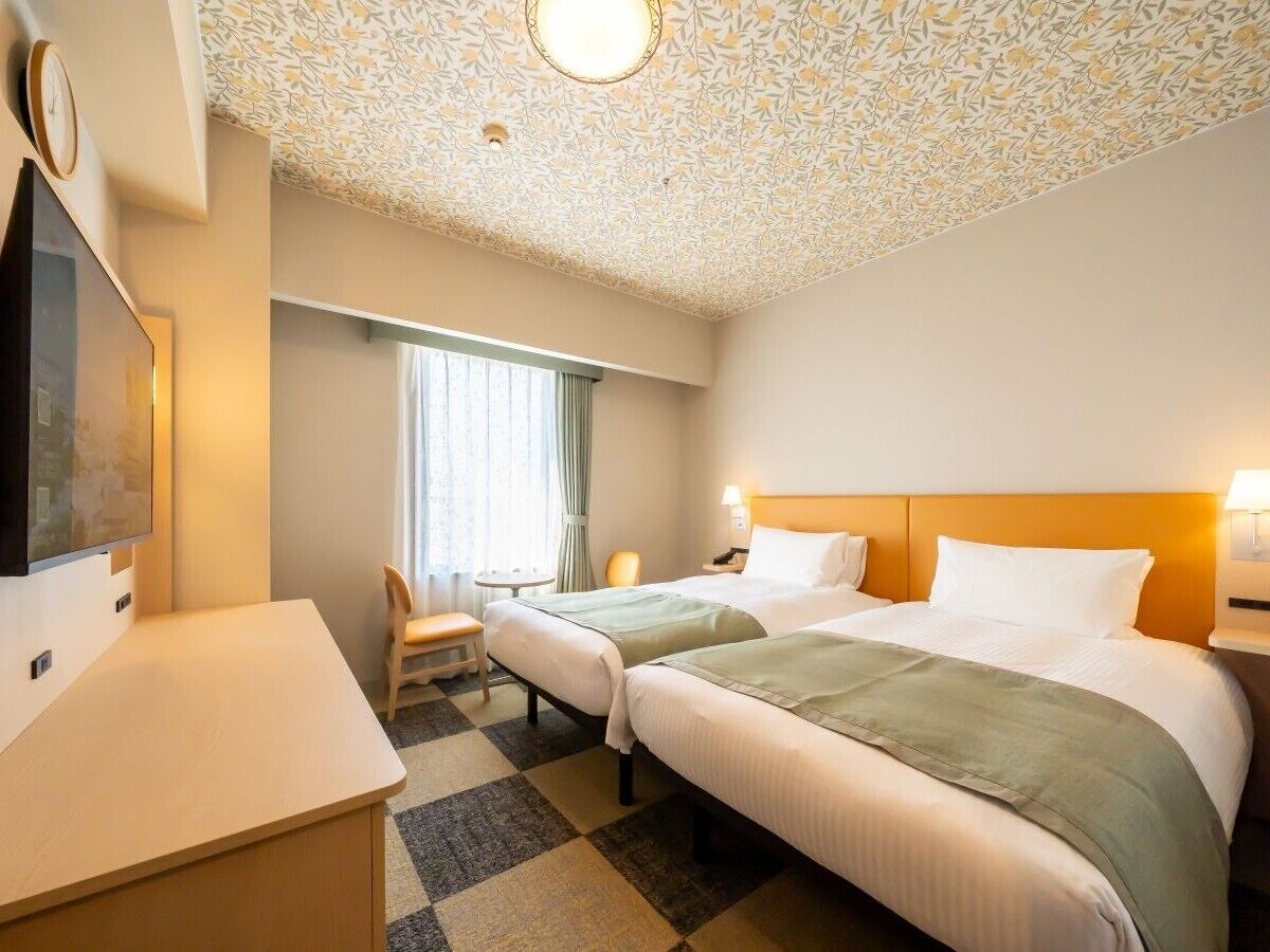 In-room safe, free WiFi, bed sheets