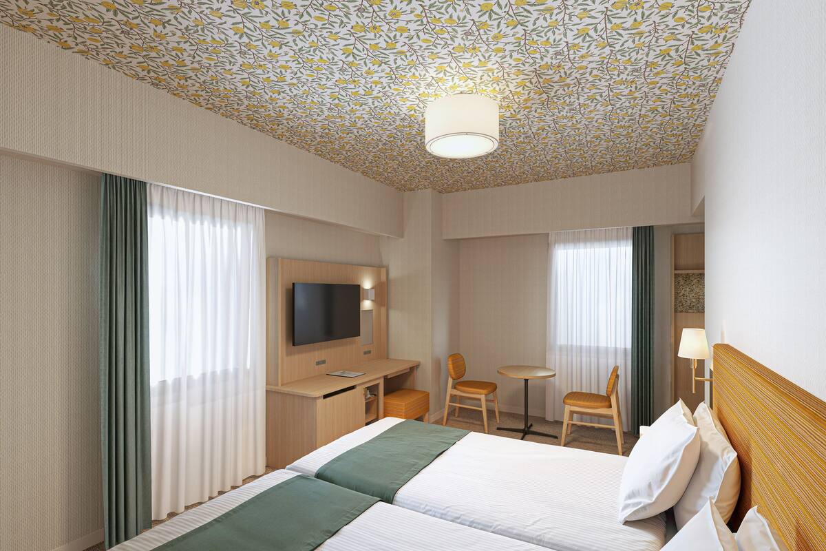 Premium bedding, in-room safe, free WiFi, bed sheets