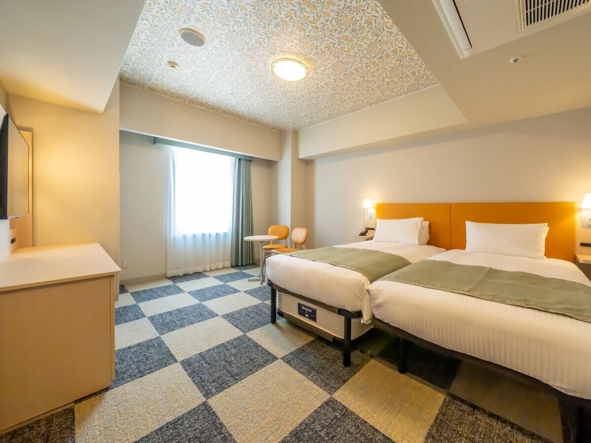 In-room safe, free WiFi, bed sheets