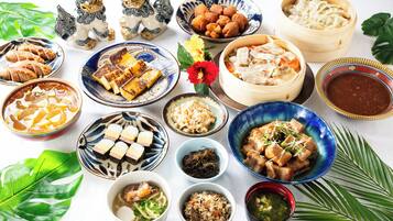 Daily buffet breakfast for a fee