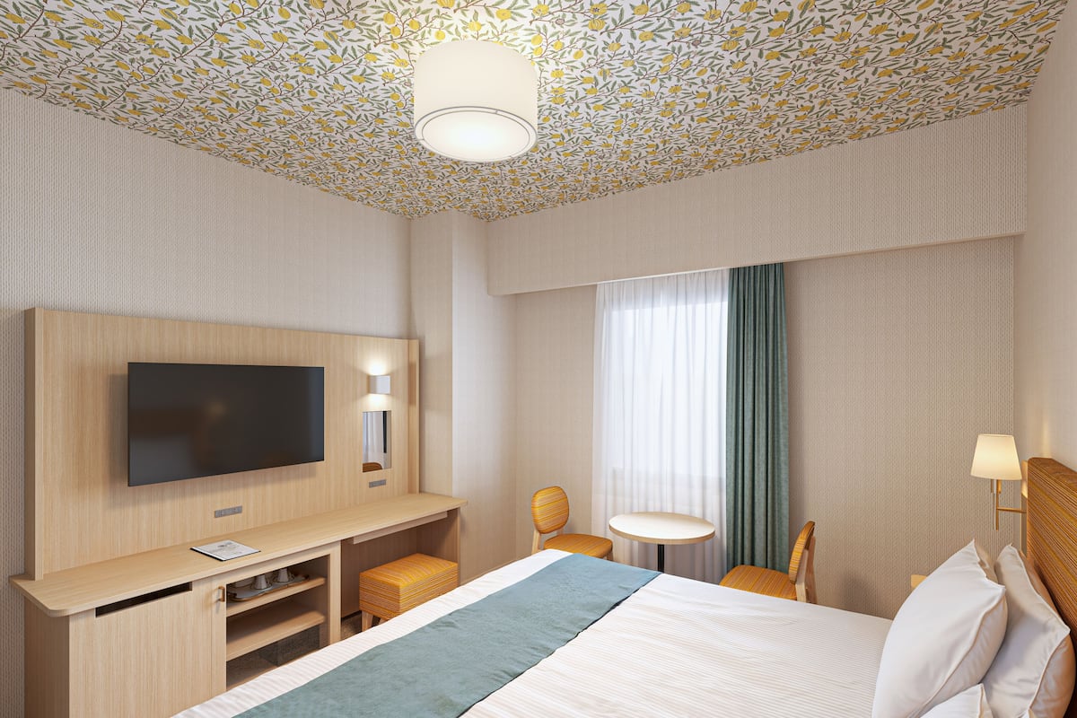 Peti besi dalam bilik, Wi-fi percuma, cadar katil