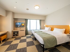 Family Room, Non Smoking | In-room safe, free WiFi, bed sheets - Hotel Monterey La Soeur Naha (Naha)