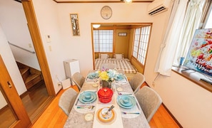 Dining - 4-min walk/4 lines/95m2+free garage/4BR 2T 2B (Tokyo)
