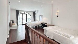 Tempat tidur bayi