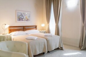 Cribs/infant beds - Juliet House (Verona)