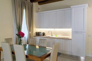 Cribs/infant beds - Juliet House (Verona)
