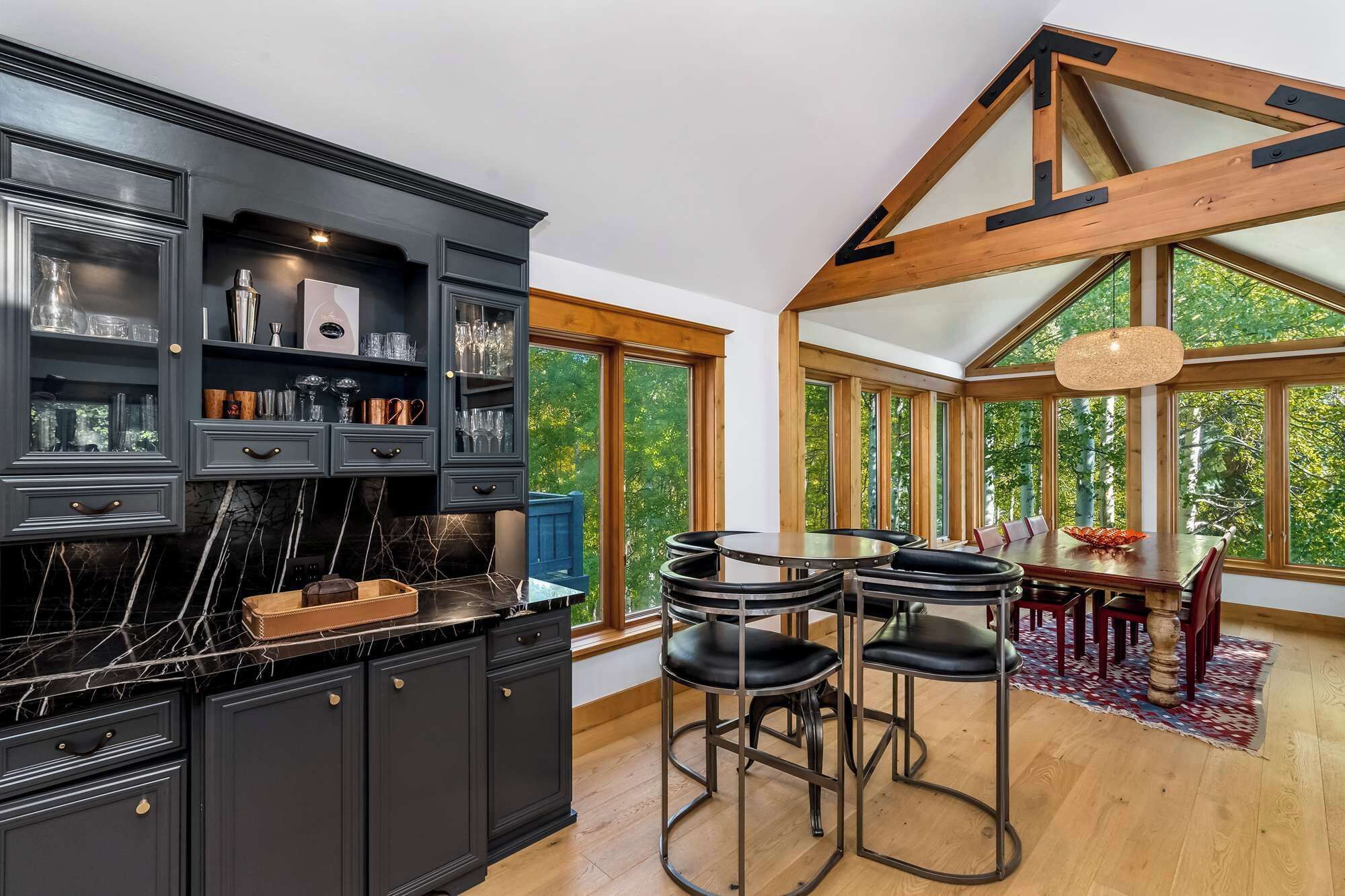 House, Multiple Beds, Hot Tub, Mountain View (Evergreen Escape) | Dining