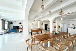 Games room - Metero Garden Swimming Pool Villa (Pattaya)