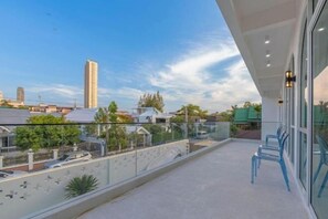 Terrace/patio - Metero Garden Swimming Pool Villa (Pattaya)