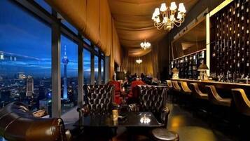 Bar (in der Unterkunft)