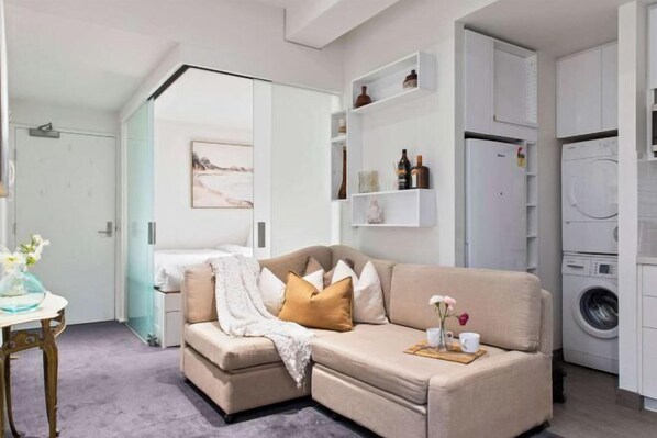 Room - A Cozy CBD Studio Near Melbourne Central (Melbourne)