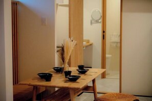 Iron/ironing board - INN Plus Hanamidou (Kyoto)