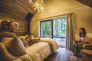 Unclassified image, 2 of 166, button - [TV] Luxury adult secret base villa 120 ㎡ Sauna, stone bath, bonfire, BBQ [Mori building] (Miyota)