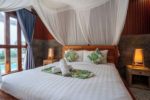 Villa, 2 Bedrooms, Private Pool, Pool View | Desk, free WiFi, bed sheets
