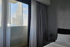 Room - MH - Stunning 3Br Burj View - Act Two -Ref4107 (Dubai)