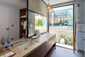 Bathroom - Prime Beach House No. V7 (Sattahip)
