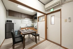 Private kitchen - Kiyomizu Dongurian (Kyoto)