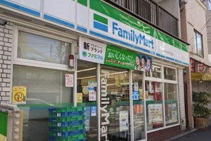 Exterior detail - CROWN Umibe (Tokyo)