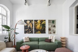 Room - The Gem of Neve Tzedek Stylish Home (Tel Aviv)