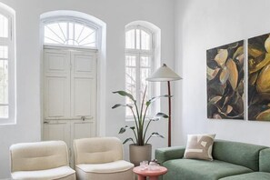 Room - The Gem of Neve Tzedek Stylish Home (Tel Aviv)