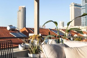 Room - The Gem of Neve Tzedek Stylish Home (Tel Aviv)