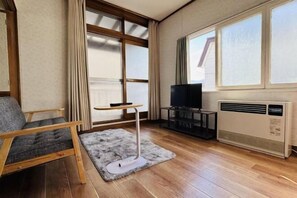 Living area - SecondHouse Green (Otaru)
