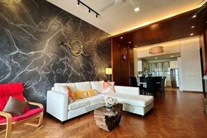 Living area - 6th Straits Quay Seafront Suite - Rare Marina & Seaview (Tanjung Tokong)