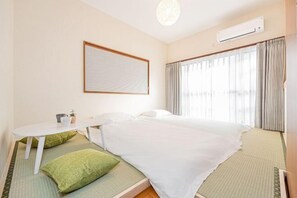 Room - Tomohouse (Tokyo)