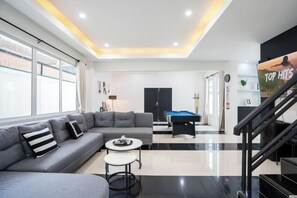 Spielezimmer