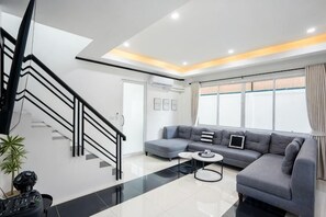 Unclassified image, 4 of 43, button - White Chocolate Pool Villa (Bang Lamung)