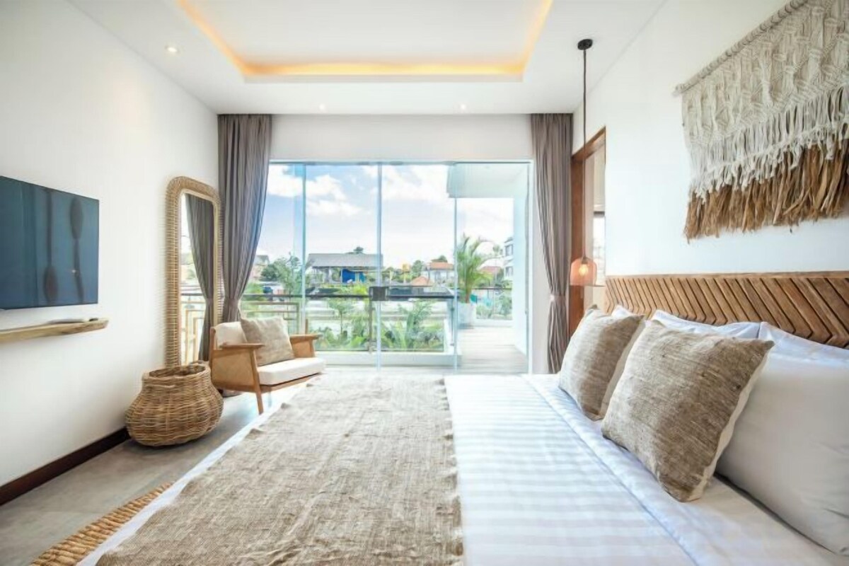 Four-Bedroom Villa