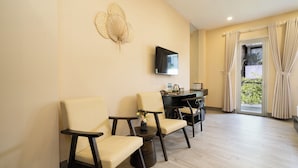 Kamar Quadruple Keluarga, balkon, pemandangan kota | Interior