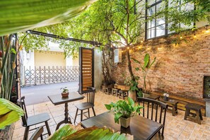 Terrace/patio - HemTouch House - Nguyen Van Mai (Xuan Hoa)