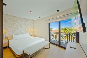 3 chambres, fer et planche à repasser, Wi-Fi, draps fournis