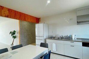 Unclassified image, 3 of 49, button - HOJO Brewing & Stays (Matsuyama)