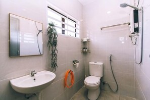Unclassified image, 3 of 39, button - Karking 15@Pinjistation (8pax/4br) (Ipoh)