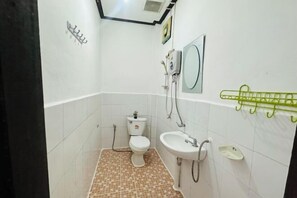 Interior - Bounchaleurn Guest House (Luang Prabang)